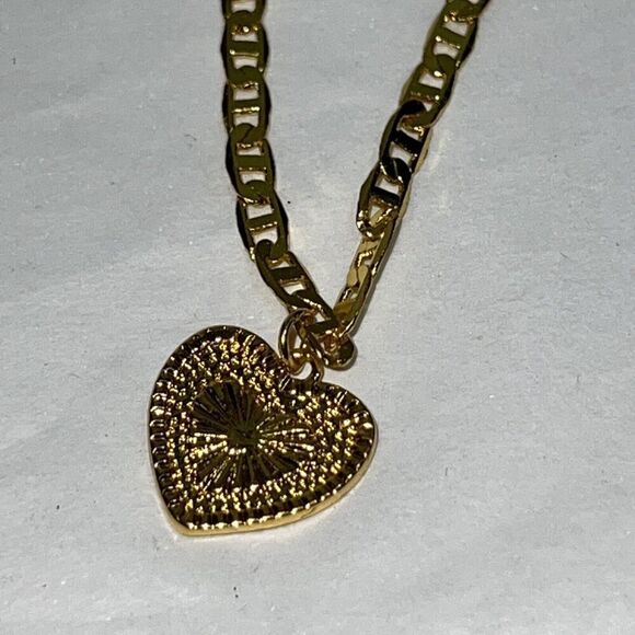 Initial K Classic Bracelet Gold Tone Adjustable Link Chain Embossed Heritage - Picture 5 of 6